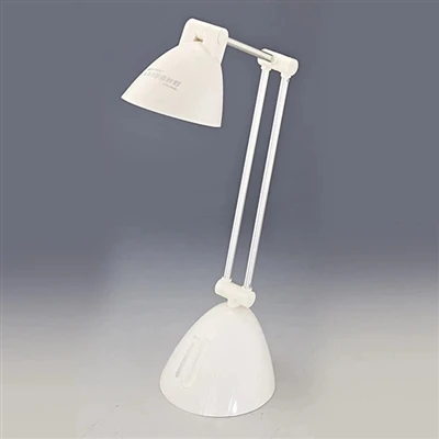 พลาสติกชนิดใดที่ใช้สำหรับไฟ LED?